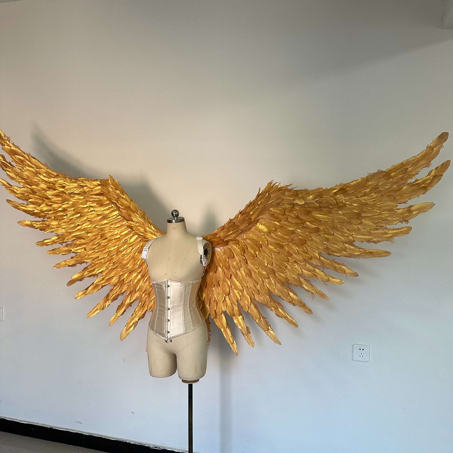 Luxury Golden Angel Wings From Goose Feathers