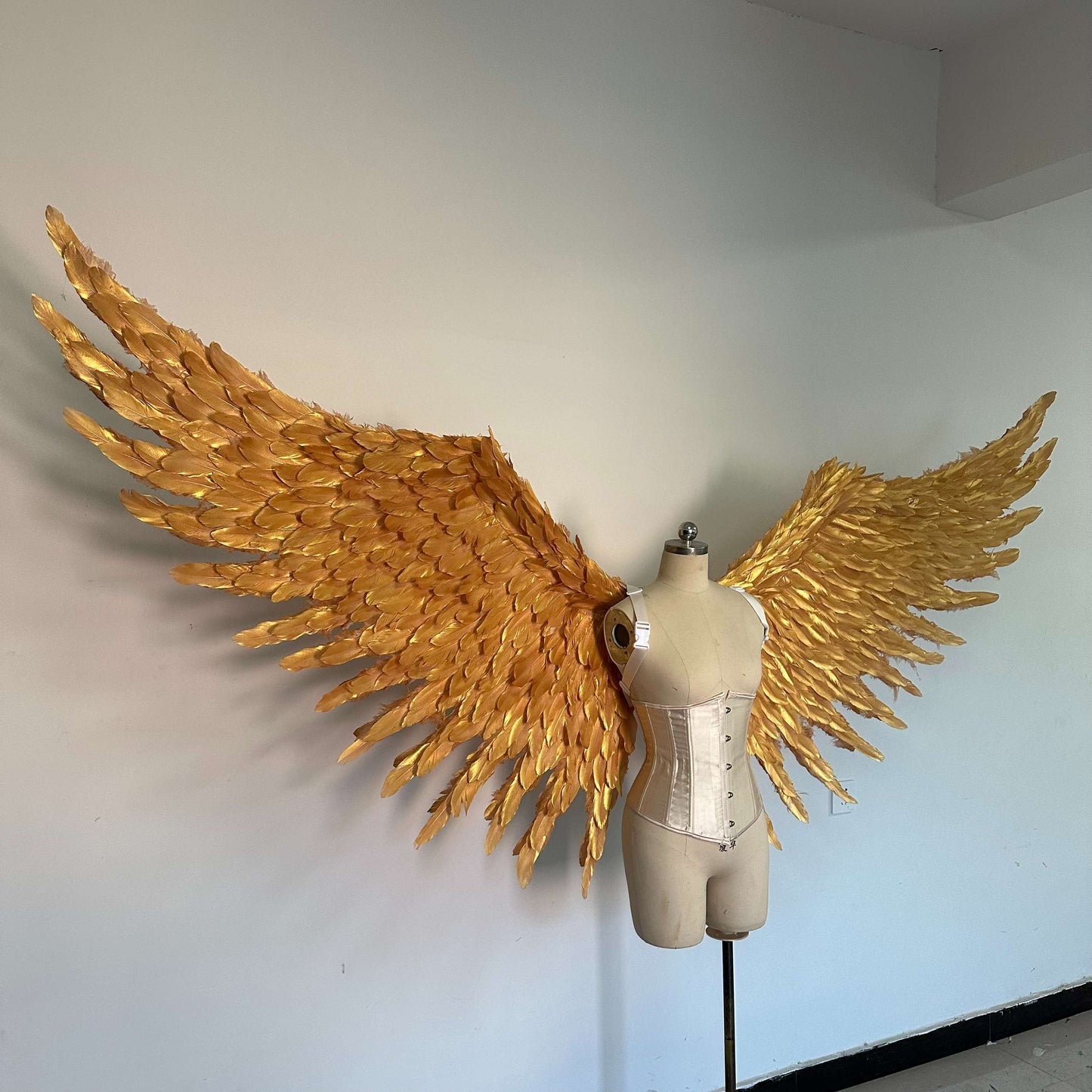 Luxury Golden Angel Wings From Goose Feathers